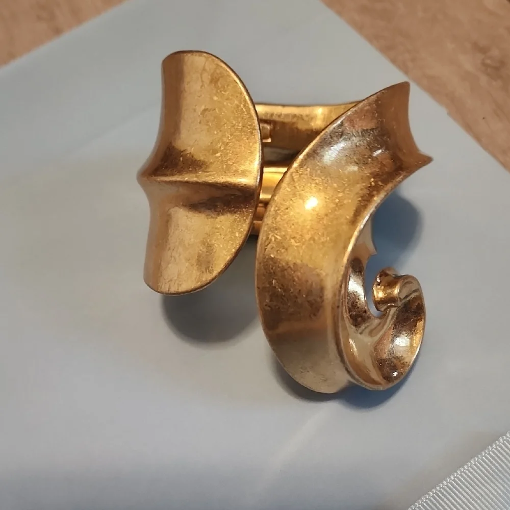 Zara Gold Swirl Bracelet - Picture 3 of 3